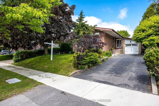 356 Rathburn Rd, House detached with 3 bedrooms, 2 bathrooms and 4 parking in Toronto ON | Image 12
