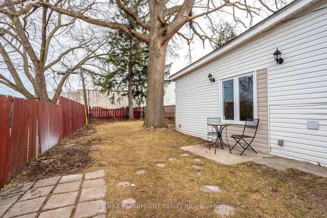 74 Adair Ave S, House detached with 2 bedrooms, 2 bathrooms and 2 parking in Hamilton ON | Image 19