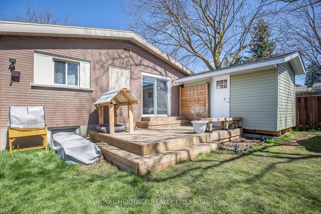 29 Kawartha Dr, House detached with 2 bedrooms, 2 bathrooms and 6 parking in Kawartha Lakes ON | Image 24