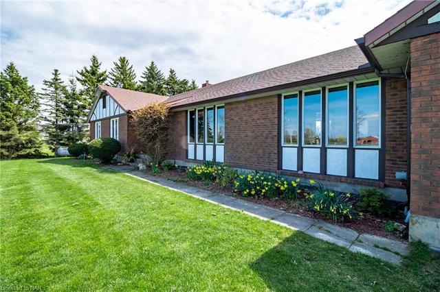674 Kilman Road, House detached with 3 bedrooms, 2 bathrooms and 13 parking in Pelham ON | Image 5
