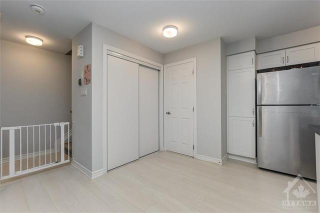 422 Lapland Private, House attached with 3 bedrooms, 2 bathrooms and 1 parking in Ottawa ON | Image 23