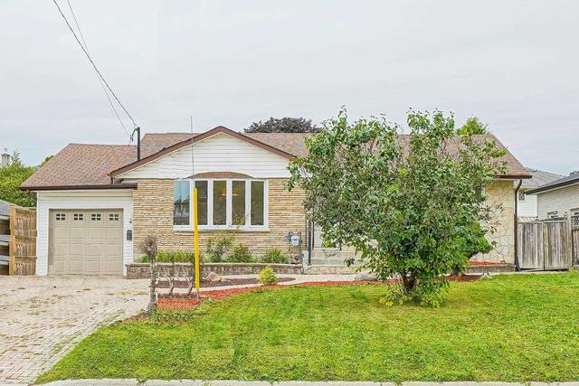 852 Glenforest St, House detached with 3 bedrooms, 3 bathrooms and 7 parking in Oshawa ON | Image 1