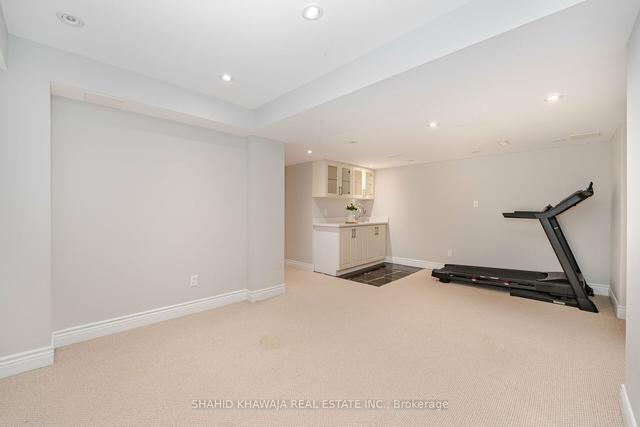12 Windrow St, House attached with 3 bedrooms, 4 bathrooms and 4 parking in Richmond Hill ON | Image 25