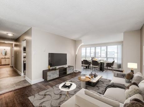 706 - 65 Highland Cres, Condo with 2 bedrooms, 1 bathrooms and 1 parking in Kitchener ON | Image 1