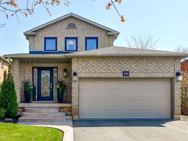 98 Howell Rd, House detached with 3 bedrooms, 4 bathrooms and 4 parking in Oakville ON | Image 1