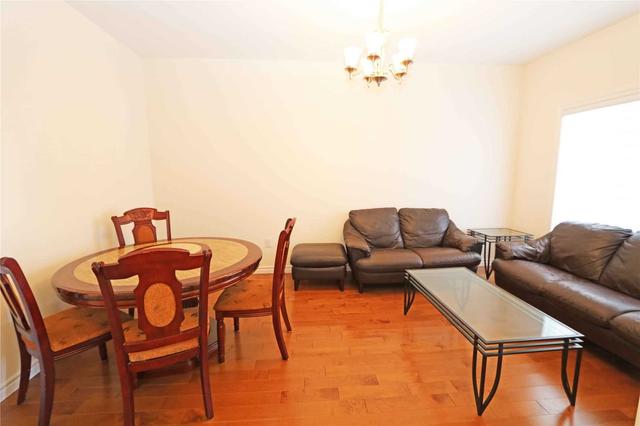 21 Todd Cres, House detached with 3 bedrooms, 2 bathrooms and 6 parking in Southgate ON | Image 2