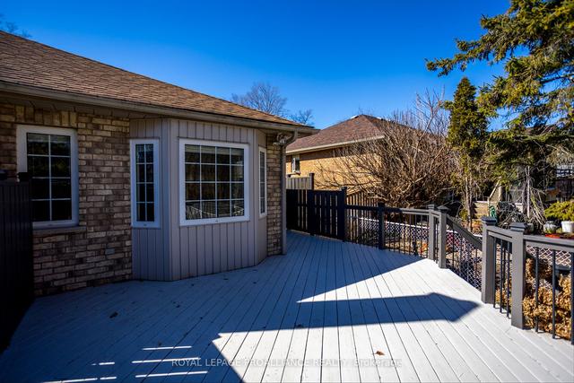 1776 Waddell Ave, House detached with 2 bedrooms, 2 bathrooms and 4 parking in Peterborough ON | Image 29