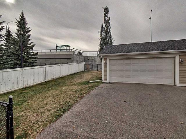 142 Ypres Green Sw, House detached with 3 bedrooms, 3 bathrooms and 4 parking in Calgary AB | Image 21