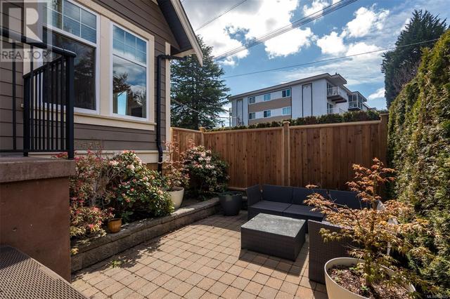590 Simcoe St, House detached with 3 bedrooms, 4 bathrooms and 2 parking in Victoria BC | Image 19
