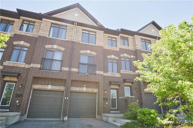 247 Eric Czapnik Way, Townhouse with 2 bedrooms, 3 bathrooms and 2 parking in Ottawa ON | Image 1