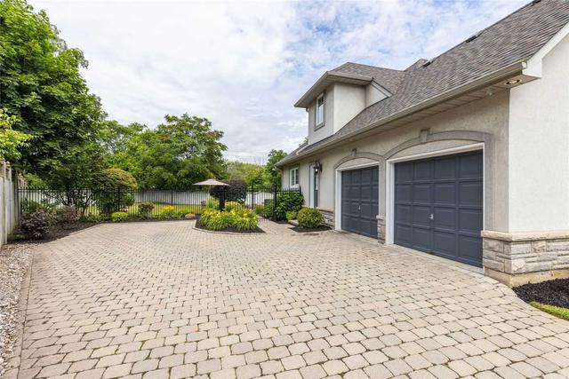 956 Halsham Crt, House detached with 4 bedrooms, 3 bathrooms and 8 parking in Mississauga ON | Image 17