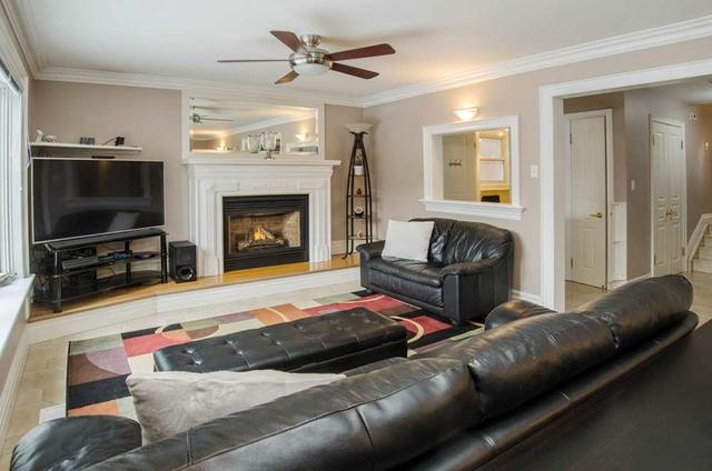 1551 Trotwood Ave, House detached with 4 bedrooms, 2 bathrooms and 6 parking in Mississauga ON | Image 4