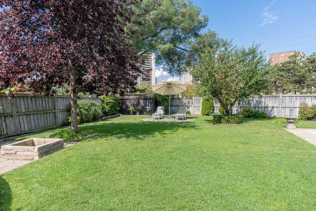 56 Paulvale Cres, House detached with 4 bedrooms, 3 bathrooms and 4 parking in Toronto ON | Image 26