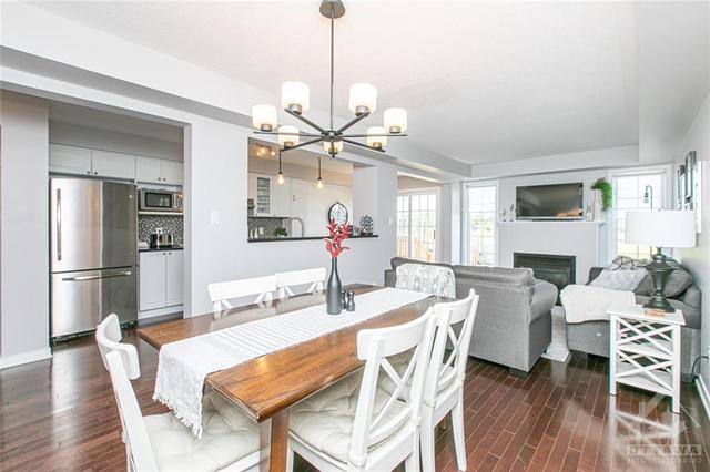 152 Cedardown Private, Townhouse with 3 bedrooms, 3 bathrooms and 2 parking in Ottawa ON | Image 6