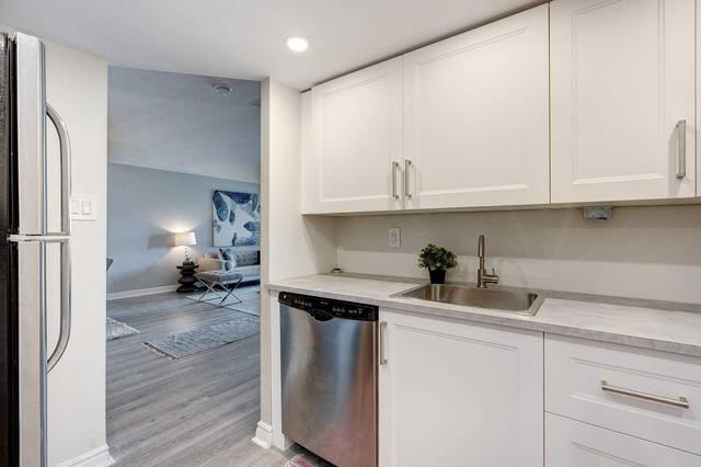 810 - 65 Scadding Ave, Condo with 2 bedrooms, 2 bathrooms and 1 parking in Toronto ON | Image 21