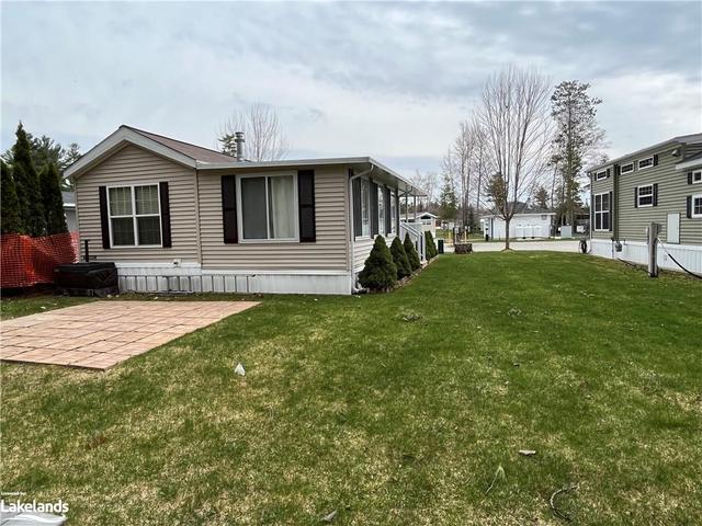 125 Madawaska Trail, House detached with 2 bedrooms, 1 bathrooms and 2 parking in Wasaga Beach ON | Image 20