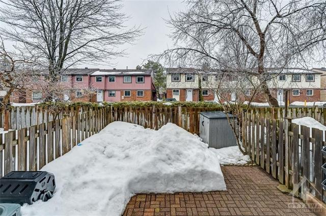 8 - 2296 Orient Park Drive, Townhouse with 3 bedrooms, 2 bathrooms and 2 parking in Ottawa ON | Image 22