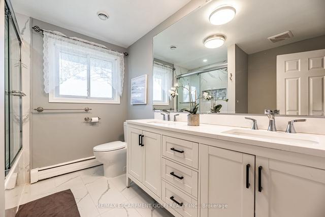 4126 London Crt, House detached with 3 bedrooms, 3 bathrooms and 5 parking in Niagara Falls ON | Image 19