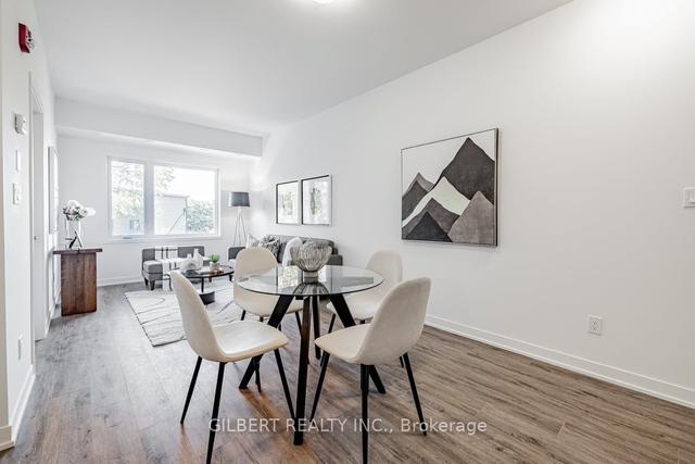 8 - 14 Marquette Ave, Townhouse with 3 bedrooms, 2 bathrooms and 1 parking in Toronto ON | Image 20