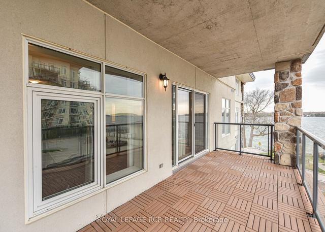 301 - 80 Orchard Point Rd, Condo with 2 bedrooms, 2 bathrooms and 1 parking in Orillia ON | Image 9