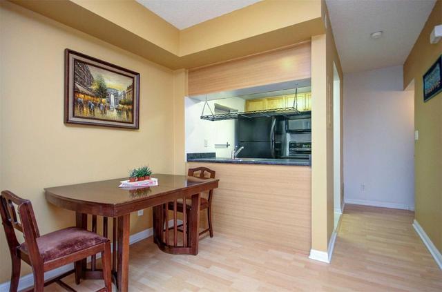 812 - 5 Everson Dr, Townhouse with 1 bedrooms, 1 bathrooms and 1 parking in Toronto ON | Image 9