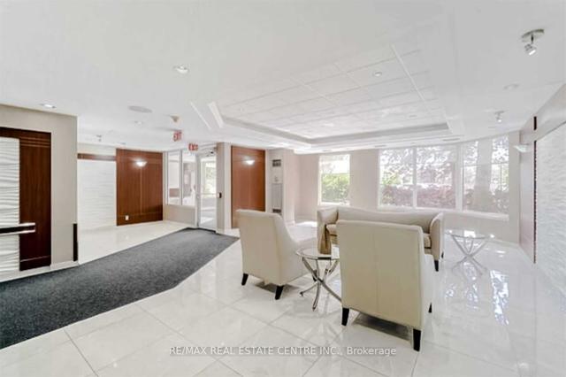 405 - 135 Hillcrest Ave, Condo with 2 bedrooms, 1 bathrooms and 1 parking in Mississauga ON | Image 26
