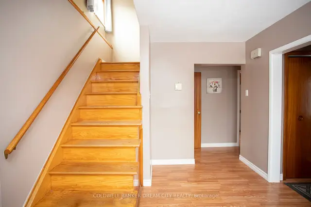 83 Capp Ave S, House detached with 4 bedrooms, 2 bathrooms and 2 parking in Sault Ste. Marie ON | Image 2