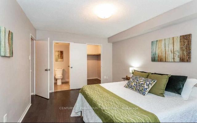 307 - 3 Lisa St, Condo with 2 bedrooms, 2 bathrooms and 1 parking in Brampton ON | Image 2
