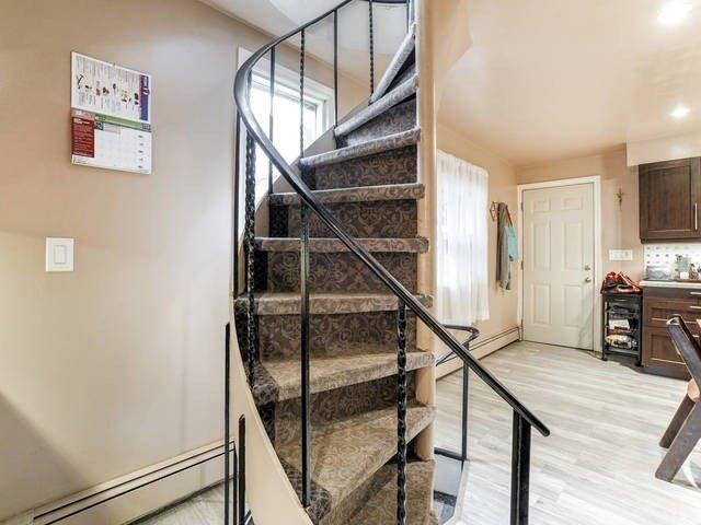 1157 Roselawn Ave, House detached with 3 bedrooms, 3 bathrooms and 6 parking in Toronto ON | Image 5
