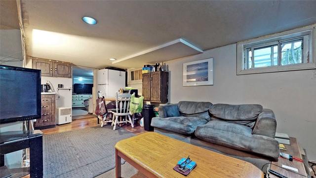 172 Mitchell Ave, House detached with 2 bedrooms, 2 bathrooms and 4 parking in Oshawa ON | Image 14