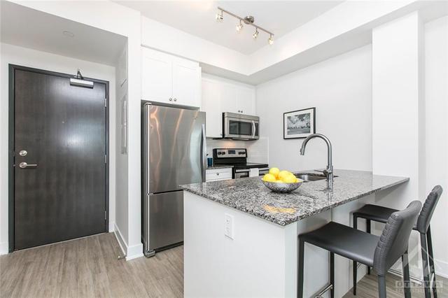 508 - 118 Holmwood Avenue, Condo with 1 bedrooms, 1 bathrooms and 1 parking in Ottawa ON | Image 3