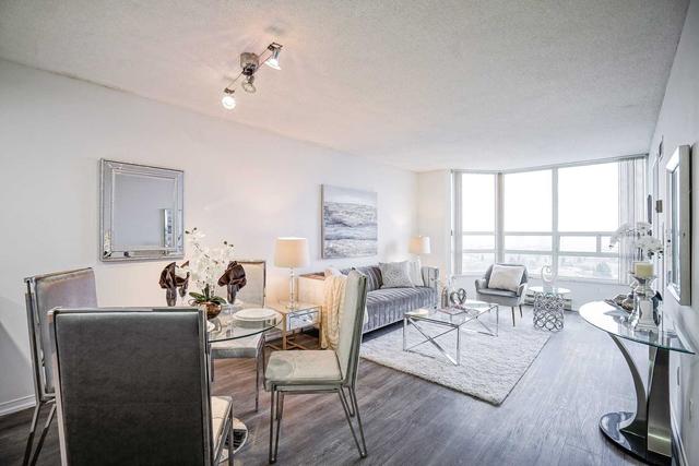1215 - 250 Webb Dr, Condo with 2 bedrooms, 2 bathrooms and 1 parking in Mississauga ON | Image 13