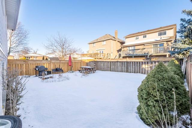 616 Acadia Dr, House detached with 3 bedrooms, 2 bathrooms and 3 parking in Hamilton ON | Image 28