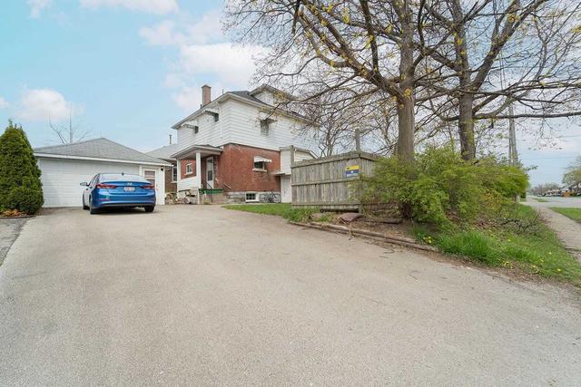 5170 Willmott St, House detached with 4 bedrooms, 2 bathrooms and 7.5 parking in Niagara Falls ON | Image 6