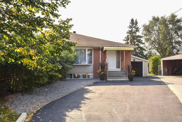 136 Maurice Crt, House semidetached with 3 bedrooms, 2 bathrooms and 5 parking in Newmarket ON | Image 12