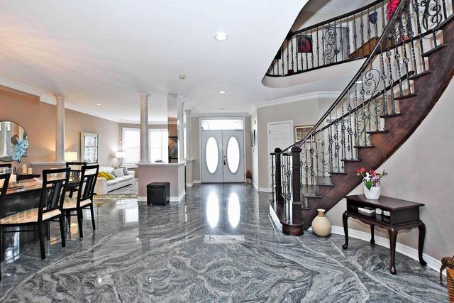 118 Naughton Dr, House detached with 5 bedrooms, 5 bathrooms and 6 parking in Richmond Hill ON | Image 26