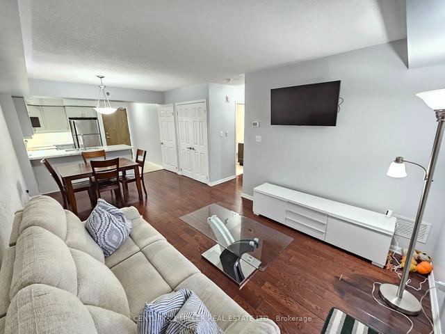 114 - 3070 Rotary Way, Condo with 2 bedrooms, 2 bathrooms and 3 parking in Burlington ON | Image 11