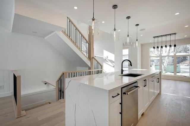 2608 18 Street Sw, Home with 4 bedrooms, 4 bathrooms and 2 parking in Calgary AB | Image 10