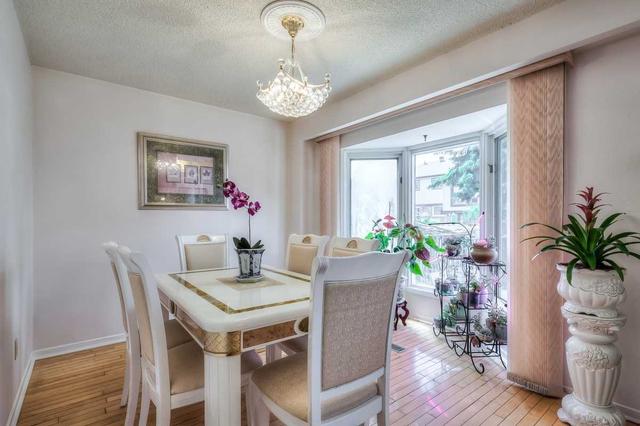 87 Roughfield Cres, House detached with 3 bedrooms, 4 bathrooms and 4 parking in Toronto ON | Image 23