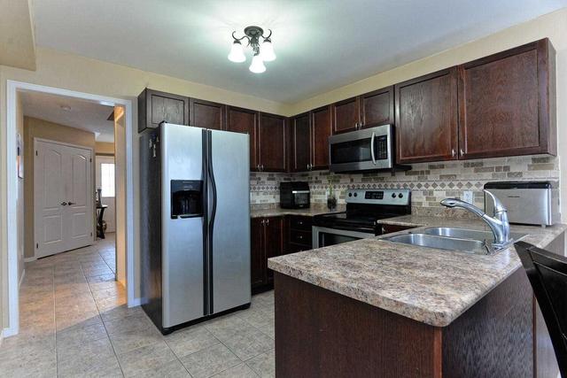 515 Falconridge Dr, House detached with 3 bedrooms, 4 bathrooms and 5.5 parking in Oshawa ON | Image 40