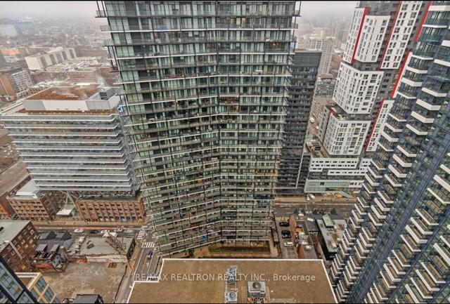 3702 - 101 Peter St, Condo with 0 bedrooms, 1 bathrooms and 0 parking in Toronto ON | Image 6