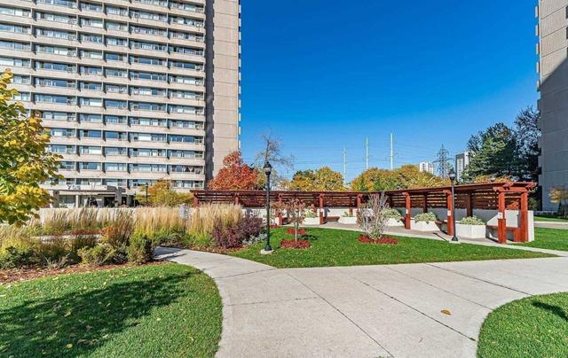 1707 - 735 Don Mills Rd, Condo with 2 bedrooms, 1 bathrooms and 1 parking in Toronto ON | Image 1