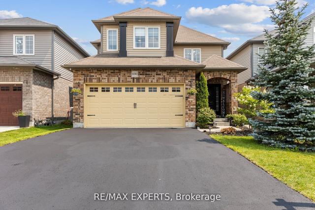 690 Frontenac Cres, House detached with 3 bedrooms, 4 bathrooms and 4 parking in Woodstock ON | Image 1