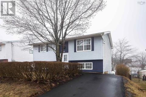 57 Cranberry Crescent, House detached with 3 bedrooms, 2 bathrooms and null parking in Halifax NS | Card Image
