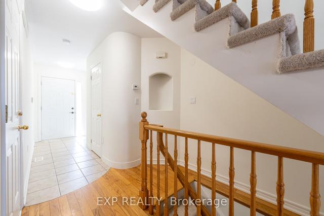 10 Hainer St, House attached with 4 bedrooms, 3 bathrooms and 4 parking in St. Catharines ON | Image 15