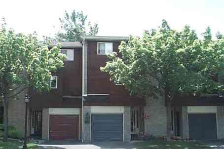 36 - 331 Military Tr, Condo with 3 bedrooms, 2 bathrooms and 1 parking in Toronto ON | Image 1