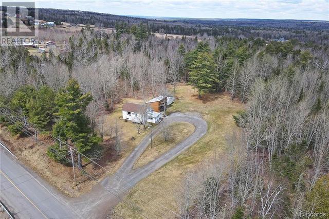 6769 - 101 Route, House detached with 3 bedrooms, 1 bathrooms and null parking in Petersville NB | Image 4