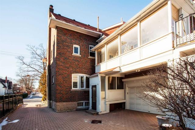 445 Oriole Pkwy, House detached with 5 bedrooms, 4 bathrooms and 5 parking in Toronto ON | Image 30