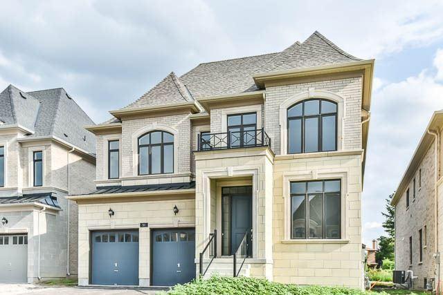 51 Shining Willow Crt, House detached with 4 bedrooms, 4 bathrooms and 2 parking in Richmond Hill ON | Image 2
