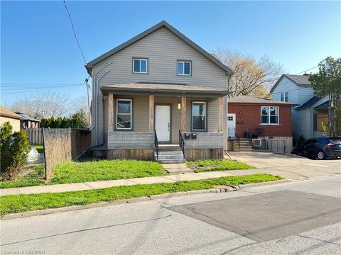 32 Garnet Street, House detached with 4 bedrooms, 2 bathrooms and null parking in St. Catharines ON | Card Image